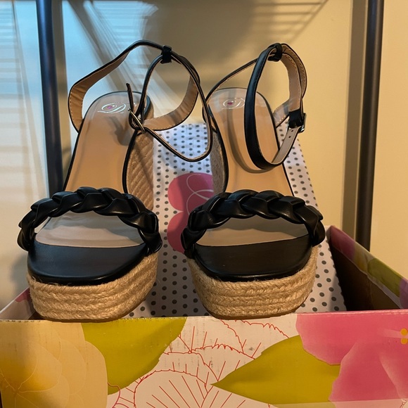 NEW Espadrille Platform Wedge Braided
Sandals Ankle Strap Size 10 Black - Picture 5 of 7
